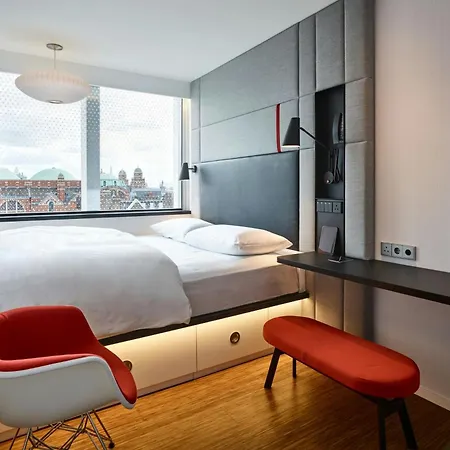 Citizenm London Victoria Station-3